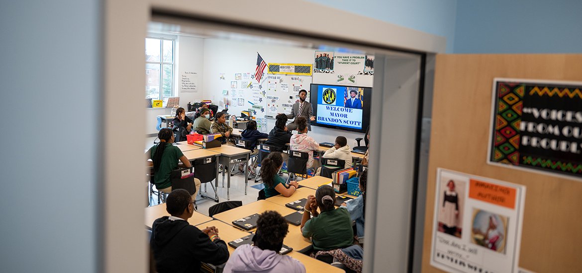 Mayor Scott participates in the Northwood Elementary Reading Day